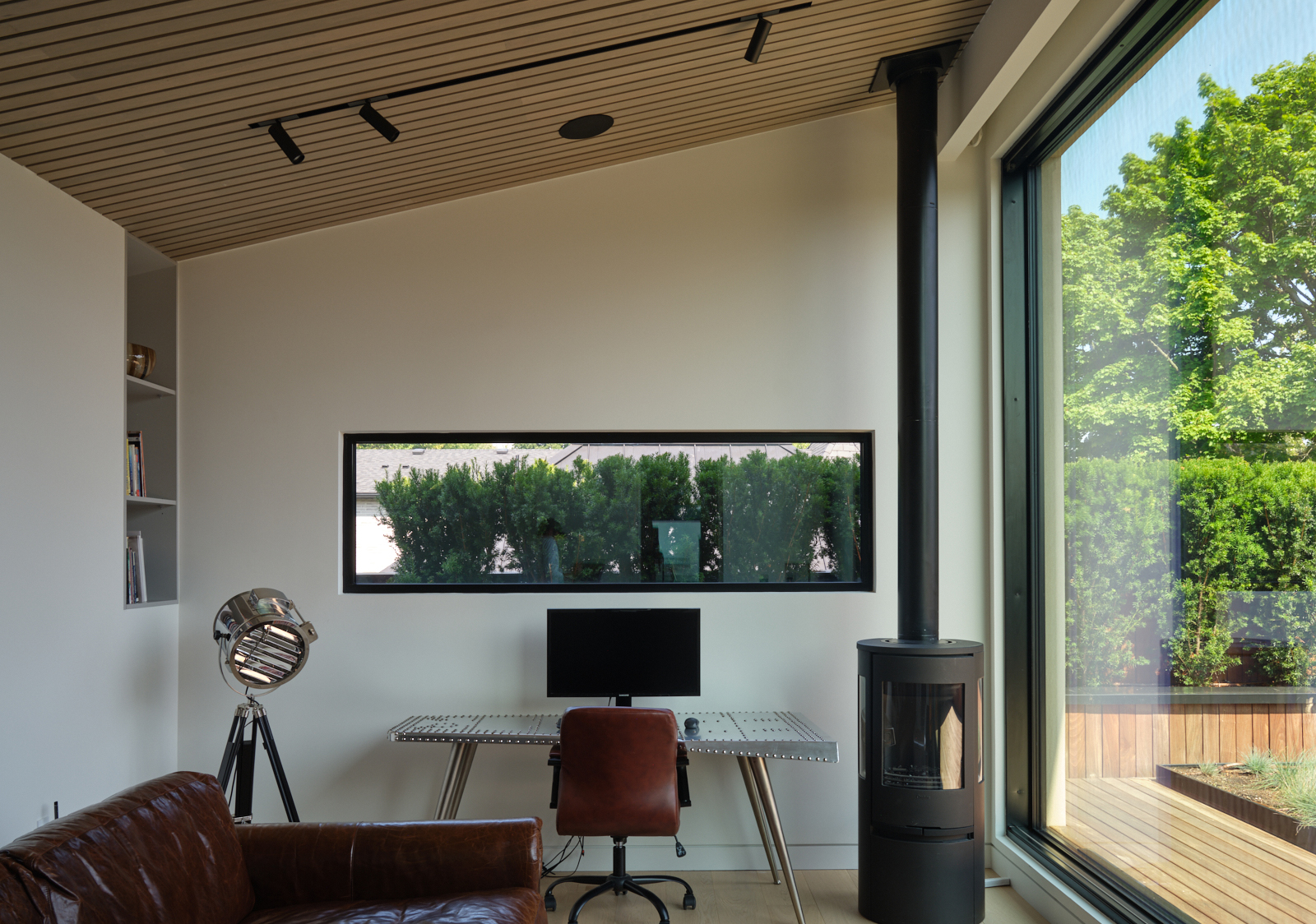 1-loft linear window view